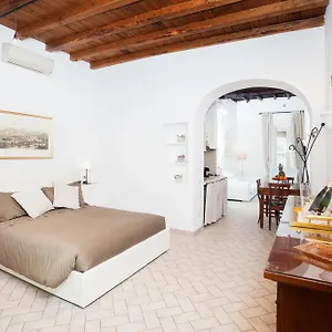 Tritone 91 Apartamento