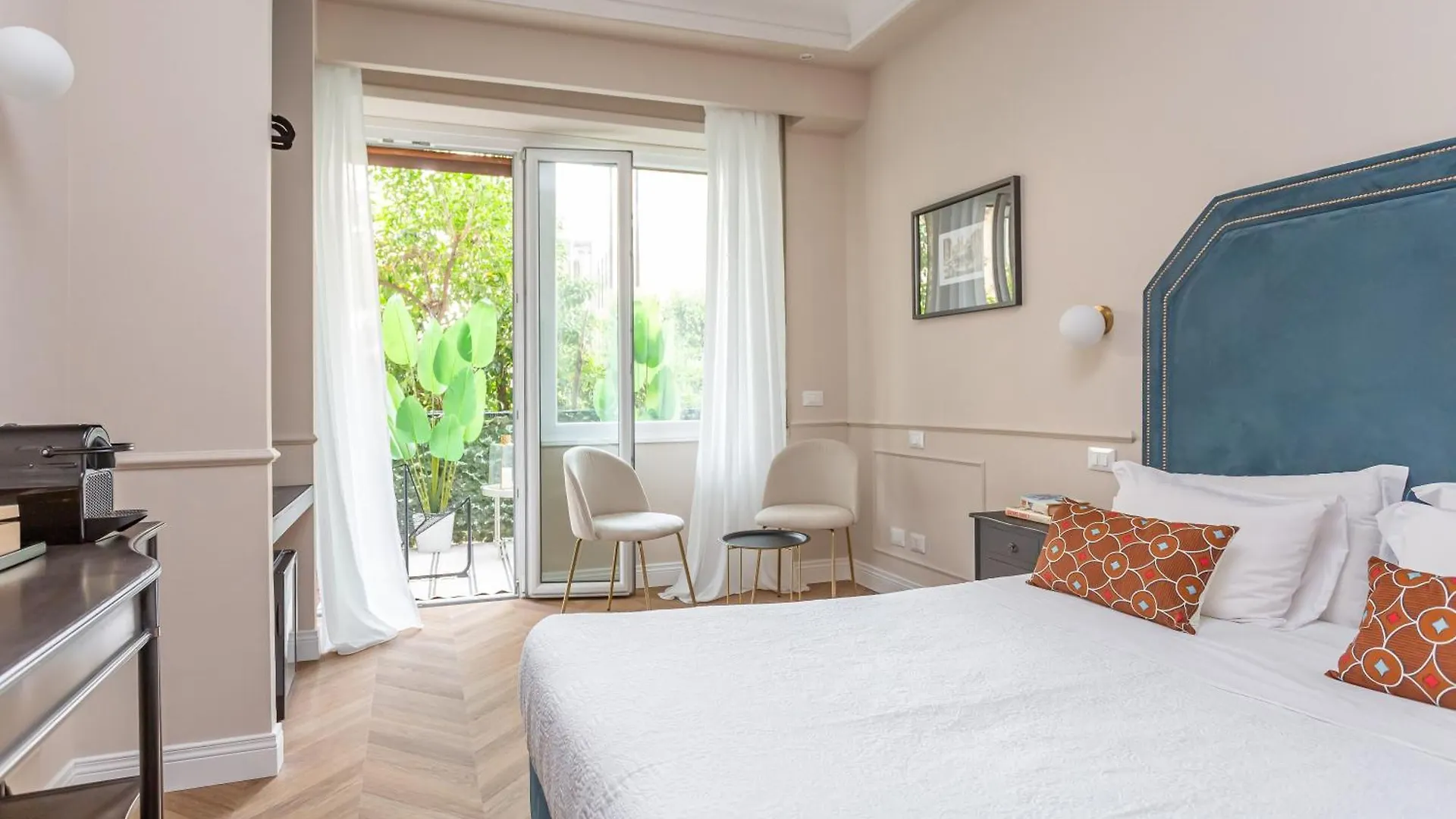 La Locanda Di Piazza Del Popolo Rom Pensionat